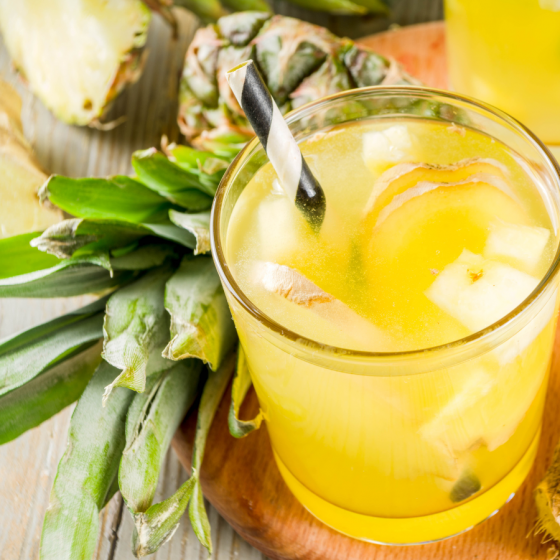 Organic coconut king water and pineapple juice (350ml)